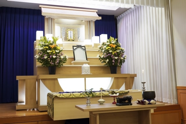 家族葬の祭壇